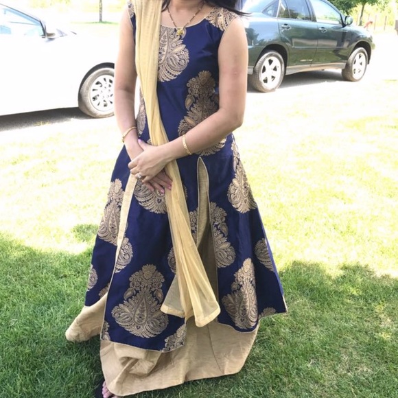Indian Dress long - Picture 1 of 2